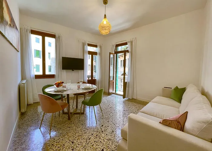 Lägenhet Splendid “true Apartment” Overlooking Water Venedig