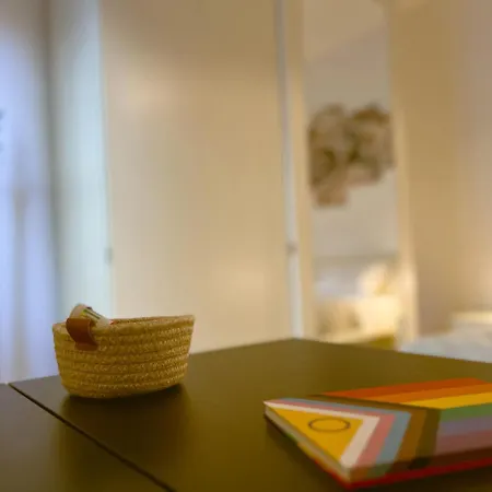 Splendid “true Apartment” Overlooking Water Apartamento *