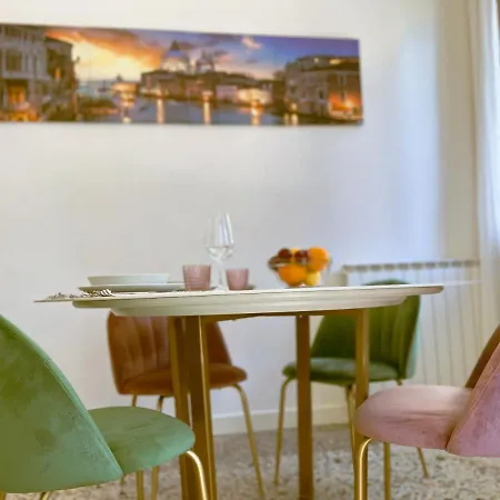 Splendid “true Apartment” Overlooking Water