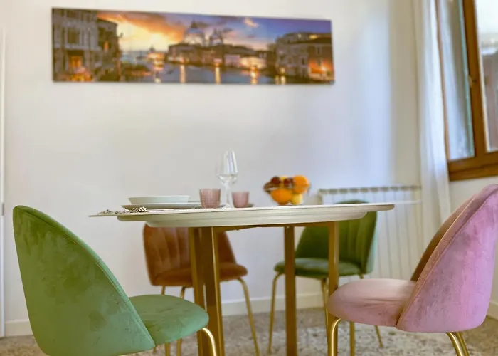 Splendid “true Apartment” Overlooking Water