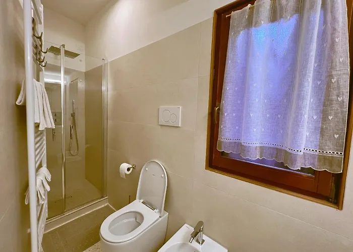 Splendid “true Apartment” Overlooking Water