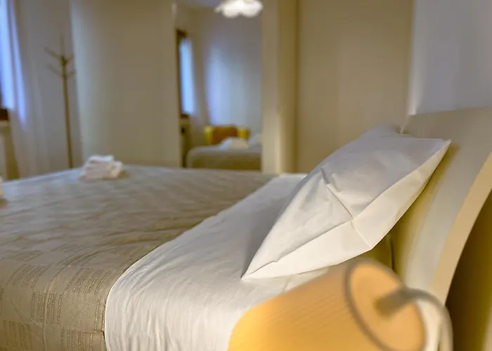 Splendid “true Apartment” Overlooking Water Apartamento